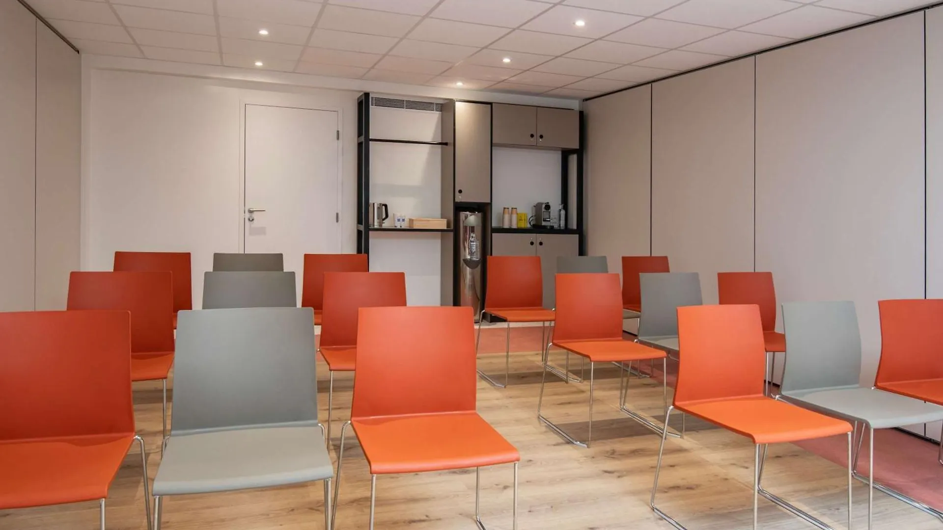 Otel Ibis Budget Nice Californie Lenval
